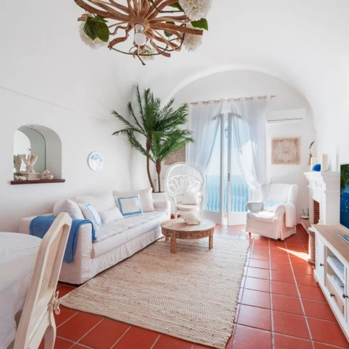 Luxury Stays & On-Arrival Setup